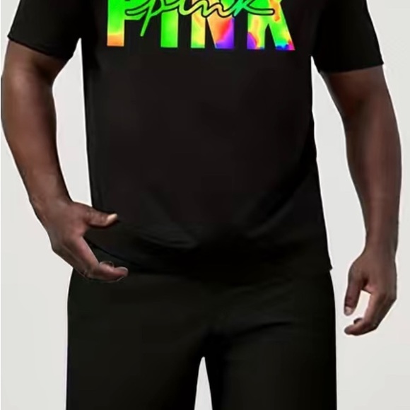 Clothes - Picture 13 of 15